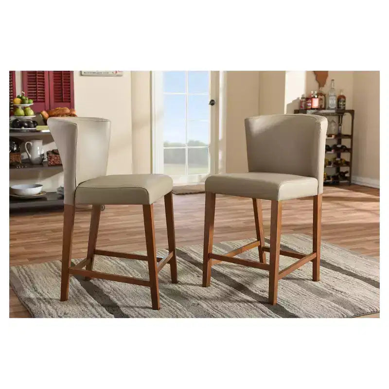 Set di 2 sgabelli da pub o bancone Olivia in legno e similpelle: stile scandinavo di metà secolo